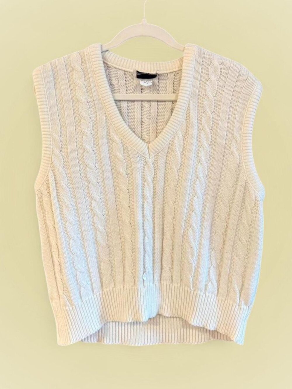 VTG Cream cable sweater vest
